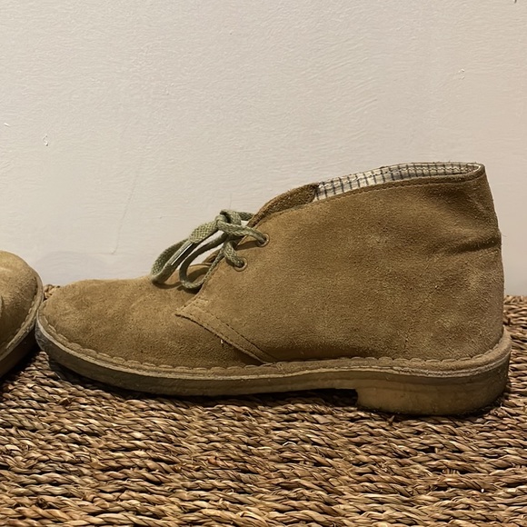 Clarks Desert Boot - Picture 7 of 9